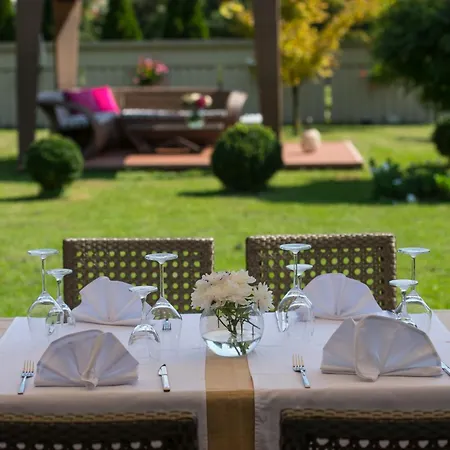 Hotel By Gastroid 4*