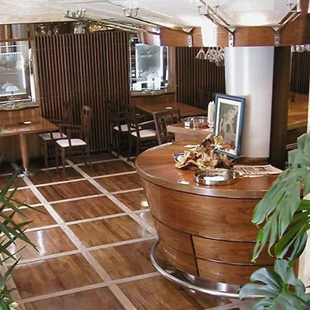 فندق By Gastroid