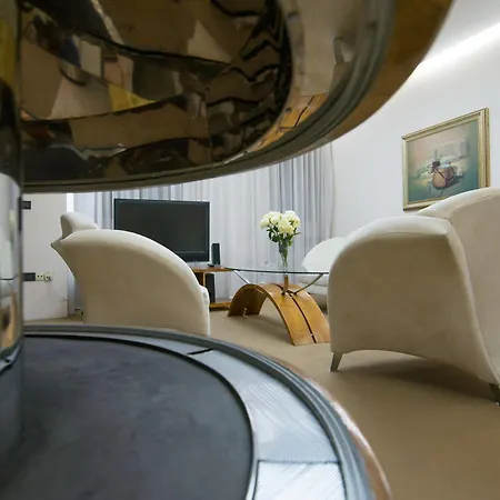 By Gastroid 4* إليجا